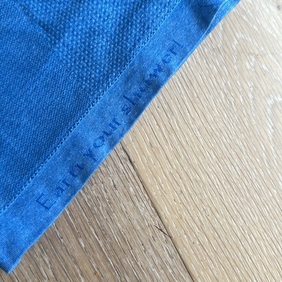 Lululemon Racerback top Size 2 - Picture 3 of 4